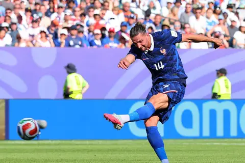 مستغلا تألقه في المونديال.. رابيو يعرض خدماته على ريال مدريد